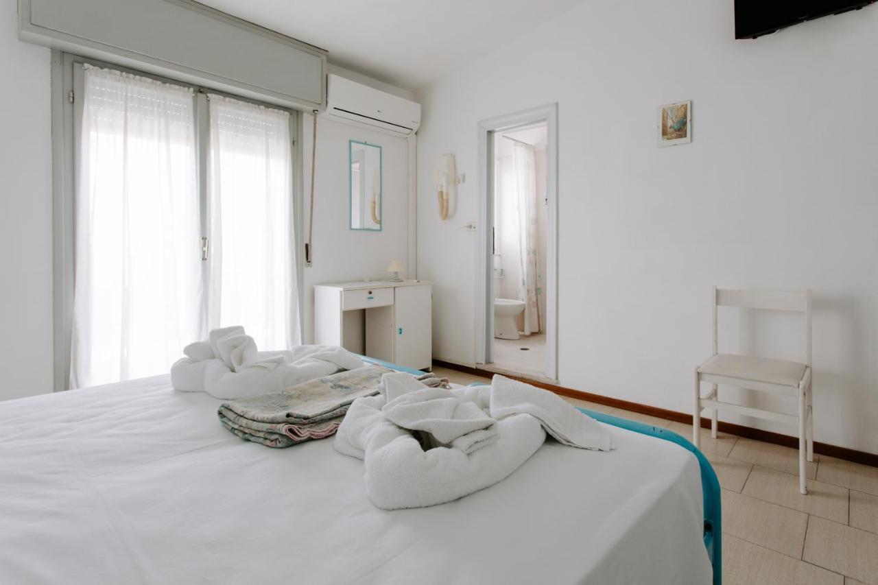 Hotel Edward Беллария-Иджеа-Марина Экстерьер фото