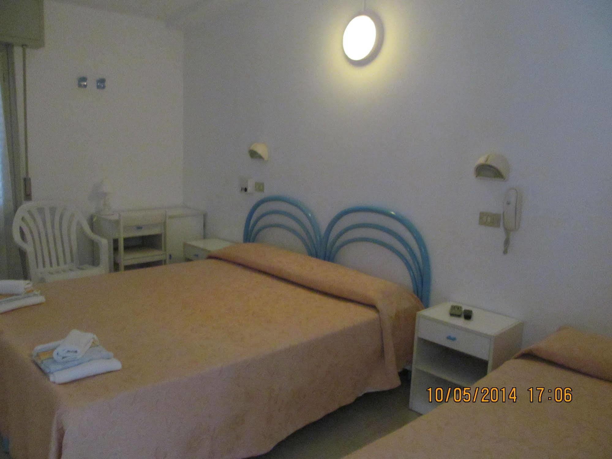 Hotel Edward Беллария-Иджеа-Марина Экстерьер фото
